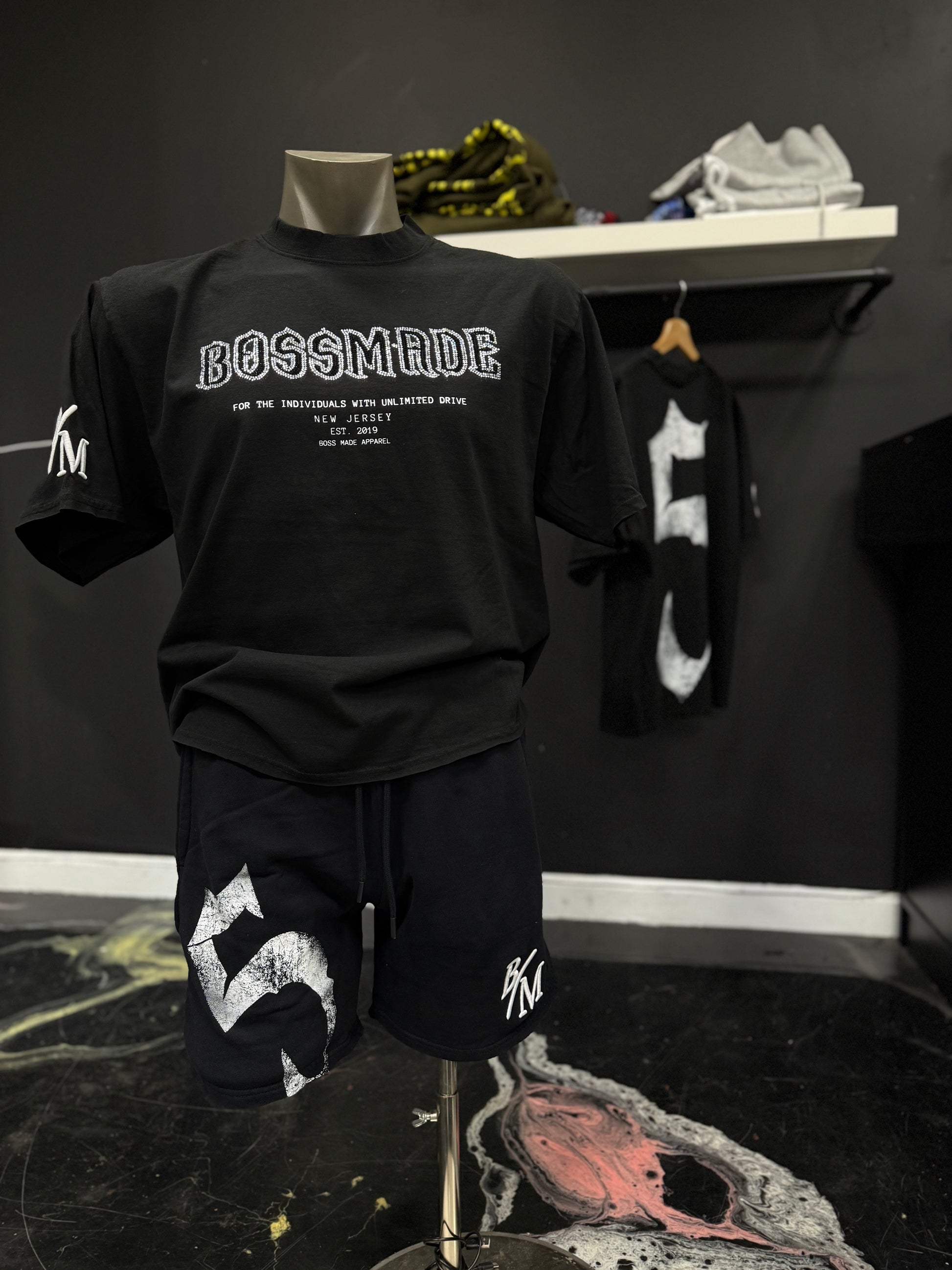 #5 UNLIMITED DRIVE TEE